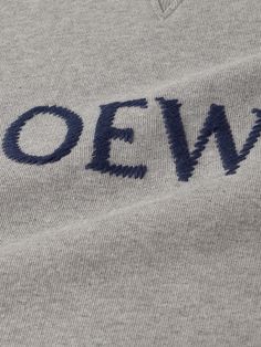 Loewe's comfortable sweatshirt is made from soft loopback cotton-jersey and finished with a contrasting logo embroidered across the chest. Team yours with everything from jeans to tailored trousers. Loewe Logo, Embroidered Letters, Letter Sweatshirt, Jersey Sweatshirt, Embroidery Sweatshirt, Sweatshirt For Men, Branded Sweatshirts, Embroidered Sweatshirts, Cool Logo