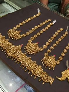 Nagasu Gold Jewellery, Tempal Jewelry, Fingers Mehndi Designs, Gold Vaddanam, Fingers Mehndi, Mehndi Designs Easy, Antique Necklace Gold, Hand Mehndi Designs