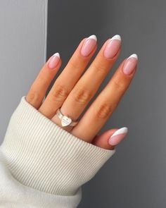 50+ Amazing White Nails For Your Next Manicure; french nails! This includes white nails with designs, white nails acrylic, white nails ideas, white nails short, white nails design, white nails almond, white nail designs, white nail ideas, white nail art & more! This also includes fun white nails, cute white nails, elegant white nails, side french nails, white french nails, almond nails white, elegant nails white & more! #whitenails #whitenailsacrylic #whitenailsideas White Tip Nail Designs, White Tip Nails, Graduation Nails, Elegant Nail Designs, Classy Nail Designs, Short Nail Designs, Elegant Nails, Classy Nails, Chic Nails