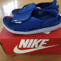 Nike Royal Blue Sunray Adjust 5v2 Sandals - Youth 6, New In Box, Fits Like A Women’s 8 Box Color, Sandals Flip Flops, Kids Nike, Shoes Nike, Flip Flop Sandals, Kids Shoes, Nike Shoes, Royal Blue, Flip Flops