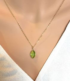 "August Birthstone Necklace Peridot Necklace Dainty Simple Gemstone necklace gift for her delicate Necklace, 14k Gold Fill, Sterling Silver The necklace features a dainty, genuine gemstone drop set in Sterling Silver or 18K Gold Vermeil. This necklace is perfect layering or a delicate minimalist necklace alone. Dainty, yet strong, hand-crafted in the USA using highest quality 14 K Gold fill or Sterling Silver. Beautiful selection of gemstones. Listing includes: ~ 16 mm stone in bezel setting Ste August Birthstone Necklace, 17 December, Peridot Necklace, August Birthstone, Aqua Chalcedony, Amethyst Quartz, August Birth Stone, Necklace Dainty, Minimalist Necklace