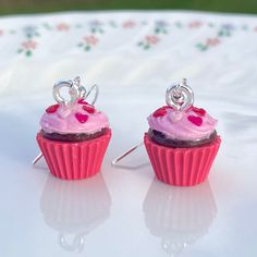 Cute Valentine's Cupcake Earrings made from polymer clay with sterling silver hooks. Glossed. Unique Earrings. Food Jewelry. With 2 flavours to choose from, these valentine's cupcakes look good enough to eat! Especially with the tiny heart sprinkles bringing everything together. The perfect gift for any food lover. Enjoy!❤️🤍 🧁 *I DO NOT SEND TO GERMANY. SORRY FOR THE INCONVENIENCE* Pink Polymer Clay Birthday Earrings, Pink Polymer Clay Earrings For Birthday, Pink Polymer Clay Earrings For Valentine's Day, Cupcake Rose, Heart Sugar Cookie, Victoria Sponge Cake, Heart Sprinkles, Victoria Sponge, Valentines Earrings