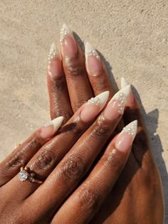 Wedding Nails For Black Women, Bridal Nails Wedding Pearl, Wedding Day Pearls, Wedding Glam Nails, Wedding Nails With Pearls Brides, Pearl Nail Inspo Acrylic, Black Woman Wedding Nails, Wedding Nails For Bride Nail Art, Wedding Nails On Black Women