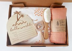 Our Baby Gift Boxes come with the cutest gifts for every newborn. Each box includes: - Premium Ultra soft sherpa blanket - Wooden Birth Annoucement Disc - Wooden Baby Rattle - Wooden Baby Brush - Super soft Muslin Swaddle - Gift Box Rattle is display item only and not to be used as a toy. Keep out of the hands of children. Wooden Baby Rattle, Birth Announcement Gifts, Photo Frame Ornaments, Christmas Photo Frame, Canvas Wall Hanging, Baby Gift Box, Muslin Swaddle, Lunch Box Bag, Ornament Frame