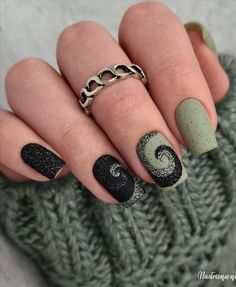 Short Nail Designs Harry Potter, Nail Art With Dark Colors, Top Nail Designs 2023, Best January Nail Colors 2023, Nails Acrylic Witchy, March Nail Ideas 2023, Halloween Sns Dip Nails, Spooky Spring Nails, Rainy Day Nails