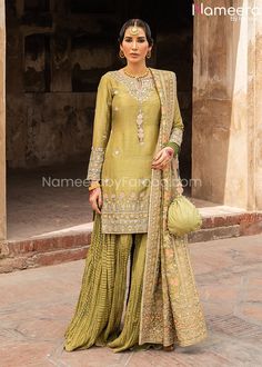 Pakistani Suits Pakistani Suits Party Wear, Kanwal Malik, Suits Party Wear, Pakistani Dress Design, Pakistani Suits, Pakistani Designers, Shalwar Kameez, Designer Dresses Indian, Suit Designs