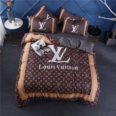 the louis vuitton bedding set is brown and tan