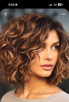 Curly Lob With Layers, Short Curly Bobs For Fine Hair Over 50, Short Curly Fine Hair Styles Over 40, Short 3a Hairstyles, Curly Mid Length Hairstyles, Curly Hair Styles Naturally Medium, Beach Curls For Short Hair, Shoulder Length Hair Curls, Body Perms For Fine Hair