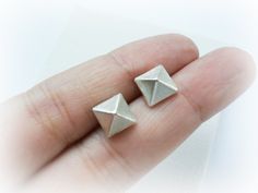 Pyramid Stud Earrings Sterling Silver - Small Silver Stud Earring - Geometric Silver Studs - Pyramid Post Earrings - Silver Spike Studs These little square stud sterling silver spike earrings are simple enough to match anything, but they add a little edgy chic flair. Approximately 1/4 inch square. Post backs. Gorgeous for both men and women! Choose between sterling silver - sterling silver rose gold - and gold plated sterling silver (vermeil) Edgy Chic, Spike Earrings, Punk Jewelry, Square Stud, Earrings Sterling Silver, Sterling Silver Earrings Studs, Silver Rose Gold, Stud Earring, Silver Earrings Studs