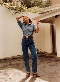 isabelle costner – imogene + willie Nashville Shopping, The Perfect Jeans, Imogene Willie, Ideal Girl, Beauty In Simplicity, Denim T Shirt, Denim Accessories, Perfect Jeans, Find Beauty