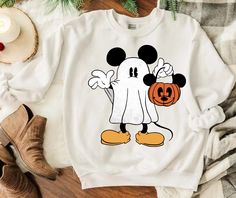 Disney Halloween Mickey Mouse Boo Sweatshirt Disney Spooky Outfits, Halloween Disney Outfits, Fall Disney Outfits, Boo Sweatshirt, Halloween Mickey Mouse, Disney Outfits Women, Girl Trip, Disneyland Halloween, Halloween Disney