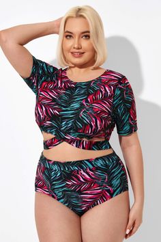 Leaf Print Round Neck Bikini Top with Sleeves Plus Size Swimwear Big Belly, Midsize Swimwear, Top With Sleeves, Teal Pattern, Plus Size Swim, Stylish Plus, Plus Size Swimsuits, High Waist Bottoms, Swimwear Outfit