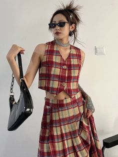 Tihee Plaid Cropped Vest - Red and Tan Plaid Tank Top Outfit, Vintage Button Dress, Fall Red Outfit, Plad Dress, Best Dressed Ashley, Plaid Mini Skirt Outfit, Plaid Clothes, Tan Outfit, Plaid Outfit