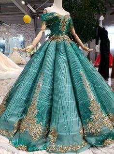 Green Ball Gown, Emerald Green Prom Dress, Off The Shoulder Wedding Dress, Wedding Dress With Beading, Haute Couture Wedding Dress, Shoulder Wedding Dress, Green Wedding Dresses, Tutu Ballet, Wedding Dress Sequin