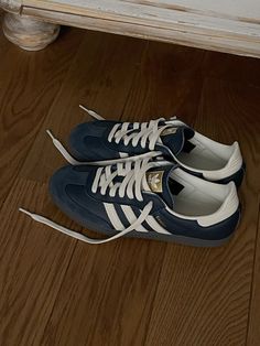 Navy Sambas, Navy Samba, Copenhagen Shoes, Thrifted Shoes, Sailing Shoes, Samba Classic, Dr Shoes, Lifestyle Shoes