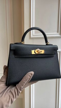 Kelly Bags, Chanel Perfume, Stay Classy, Bag Collection, Beauty Room, Birthday Outfit