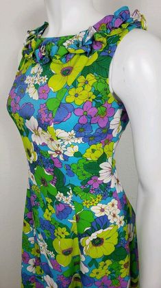 Vintage Ja-Na Of Hawaii Womens Dress Maxi Tank Ruffles Floral Hawaiian Tropical | eBay Vintage Hawaiian Dress, Aloha Dress, Sarong Dress, Vintage Aloha, Back To School Fashion, Hawaiian Dress, Vintage Hawaiian, Tropical Pattern, School Fashion