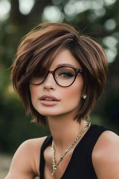 volumizing, stacked bob, silhouette Long Pixie Bob Haircut With Bangs, Short Hair Tucked Behind Ears, Square Jaw Hairstyles, Hairstyles For Growing Out A Pixie, Hairstyles For Volume, Textured Pixie Haircut, Layered Pixie Bob, Bob Wavy Hair, Woman Short Hairstyles