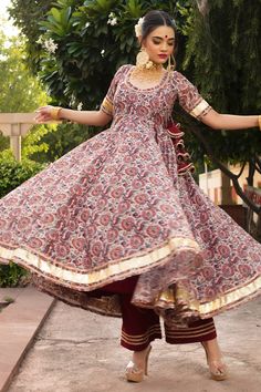 Pomcha Jaipur, Straight Palazzo Pants, Body Type Women, Block Print Anarkali, Organza Anarkali, Printed Anarkali Suits, Anarkali Patterns, Anarkali Kurta Set, Cotton Anarkali Kurta