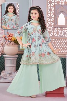 Stylish Kurtis Design, Simple Frocks, Anarkali Dress Pattern, Fancy Frocks, Kurti Embroidery Design, Dress Design Patterns, Kids Fashion Dress, Kids Frocks, Baby Frocks Designs