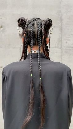 Cyberpunk Braids, Many Braids Hairstyle, 2 Braid Hairstyles, Tara Chandra, Fashion Week Hairstyles, Braids Unique, Cyberpunk Hairstyles, Week Hairstyles, Braided Hair Ideas