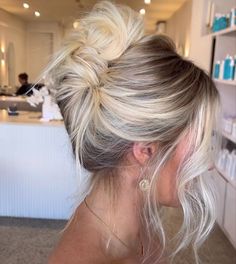 Updo Hairstyles For Women, Cool Girl Hair, Boho Makeup, Wedding Hair Up, Guest Hair, Bridesmaid Hair Makeup, Hairstyles For Women Over 50, Wedding Guest Hairstyles, Updo Hairstyles