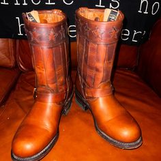 Beautiful Vintage Black Label Boots.. Notice The Pattern Of The Leather, Looks Like Stars And Stripes To Me! Priceless These Boots Are Being Offered At A Big Discount For A Limited Time!! Leather Looks, Star Boots, Frye Shoes, Stars And Stripes, Black Label, Shoes Heels Boots, Vintage Black, Shoes Women Heels, Leather Boots