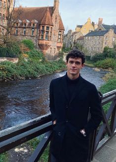 Xavier Serrano, European Men, Italian Men, Books For Boys, Aesthetic Guys, Old Money Aesthetic, Poses For Men, Old Money