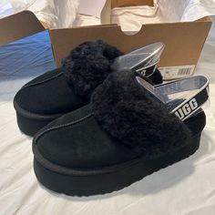 Ugg Funkette Platform Slippers Brand New Still In Original Box And Packaging Ugg Slippers Black, Ugg Funkette, Grey Ugg Slippers, Cute Uggs, Leopard Slippers, Brown Slippers, Ugg Tasman Slippers, Shoes Ugg, Black Uggs