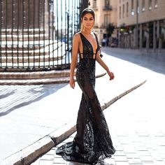 Black / 2 - Sofia Black Mermaid Sequin Gown – SunsetFashionLA Black Sequin Gown, Sequins Gown, Wedding Dress Black, Glamorous Evening Dresses, Chique Outfit, Dress Display, Formal Party Dress, Foto Poses, Sequin Gown