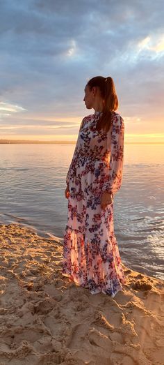 Feminine Floral Dress For Garden Party, Flowy Maxi Length Floral Dress, Feminine Long Floral Dress For Garden Party, Feminine Floral Print Maxi Dress, Flowy Floral Print Maxi Dress, Flowy Maxi Dress With Floral Print, Bohemian Floral Print Chiffon Dress For Spring, Bohemian Floral Chiffon Dress For Spring, Bohemian Chiffon Dress With Floral Print For Spring