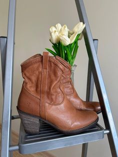 FRYE Short Pull-on Leather Western Ankle Boots Women's 7 37 Brown, cowboy vintage cowgirl 90s platform boots, brown knee boots demi  size 7 , 37.5  in perfect condition  material - leather outside, inside and sole prophylactic soles to prevent slipping  heel height 8 cm - 3.1'' locks working, without defects full height of the boots 24 cm - 9.4 shin width at the top 24 cm - 9.4' Western Brown Slip-resistant Boots, Western Brown Mid-calf Boots With Leather Sole, Brown Knee Boots, Luxury Brown Western Mid-calf Boots, Brown Mid-calf Western Heeled Boots, Brown Western Ankle-high Boots, Western Ankle Boots, Vintage Cowgirl, Western Cowboy Boots