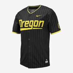 Rep Oregon Baseball while looking like you just stepped off the diamond yourself in this replica baseball jersey. Team details pair with a button-down design and a classic fit to give you a look that's ready for every day, not just game day. Oregon College, Sleek Style, Black Wolf, Oregon Ducks, College Sports, Die Hard, Sleek Fashion, Sports Top, Baseball Jersey