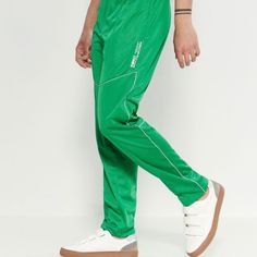 Mens, Kelly Green, Xl. Athletic / Sports Wear, Perfect For Skateboarding And Basketball Or Just Relaxing. Cased Elastic Waistband, Concealed Side Pockets With 3m-Reflective Piping And Stitched Creased Legs. Brand New With Tags. Sporty Green Pants With Elastic Side Panels, Sporty Green Straight Leg Sweatpants, Green Straight Leg Sporty Sweatpants, Green Sporty Straight Leg Sweatpants, Sporty Green Straight Leg Pants, Casual Relaxed Fit Training Pants, Casual Training Pants With Elastic Side Panels, Sporty Green Jogging Pants, Sporty Green Cargo Pants