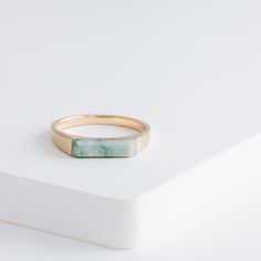 Luxury Green Signet Ring For May Birthstone, Luxury Gold Jade Rings, Jade Ring, Jewelry Lookbook, Elegant Ring, Green Jade, Yellow Gold Ring, Jewelry Inspo, Pretty Jewellery