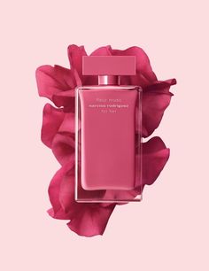 Narciso Rodriguez Perfume, Narciso Rodriguez For Her, Parfum Chanel, Hermes Perfume, Pink Bottle, Perfume Design