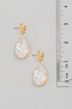 Large faceted tear rhinestone dangle earrings. This pair of dangle earrings brings a stunning large faceted tear rhinestone style. Unveil a new dimension of sophistication as this accessory effortlessly enhances the elegance of your ensemble. Made in: Imported Gold-tone Elegant Teardrop Earrings, 14k Gold-filled Teardrop Linear Earrings For Weddings, Gold-plated Teardrop Chandelier Earrings, Elegant 14k Gold-filled Teardrop Earrings, Baseball Hat Hairstyles, Hypoallergenic 14k Gold-filled Teardrop Dangle Earrings, Short Jean Skirt, Greeting Card Collection, Belt Jewelry