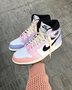 Air Jordan 1 Air Jordan 1 High Og Skyline, Air Jordan 1 Skyline, Jordan Skyline, Nike Jordan 1 High, Jordan 1s Outfit, Nike Air Jordan 1 High, Nike Jordan 1, Wallpapers Cartoon, Air Jordan 1s