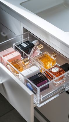 Transform your vanity into a modern exterior masterpiece with these hottest perfume organizer ideas! From showcasing your koleksi parfum with style to highlighting Profumo Victoria Secret and other beloved scents, discover ingenious perfume organization shelf solutions. Dive into expert tips on how to organize perfumes on dresser tops for a clutter-free look. Plus, explore chic cologne storage ideas that blend seamlessly into your decor!