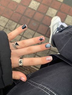 Edgy Gel Nails Short, Witchy French Nails, Grunge Nail Designs For Short Nails, Big Thumb Nails, Simple Cool Nail Designs, Short Grunge Nail Ideas, Masc Acrylic Nails, Masc Nails Ideas Short