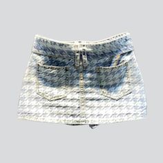 Be a part of the Y2K fashion revival with our 2023 Spring-Summer Collection retro stitched mini denim skirt. From its mid-rise silhouette to its zipper & button closure. this piece is a tribute to the millennium's legendary vogue sense!Why You'll Fall In LoveStitched with finesse and bathed in a rich and radiant color. this mid-waist mini skirt is patterned to flatter your curves. The intricate detailing ensures you look chic and sophisticated in any setting. while the carefully tailored silhoue High Rise Y2k Skort, Summer Blue Denim Skirt With Button Zip Fly, Spring Mini Skirt With Button Zip Fly, Mid-rise Summer Skirt With Button Zip Fly, Cotton Mini Skirt With Button Zip Fly For Spring, Summer Mid-rise Denim Skirt With Button Zip Fly, Spring Mini Denim Skort, Fitted Denim Skirt With Button Zip Fly For Summer, Summer Denim Skirt With Button Zip Fly