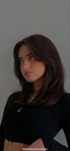 Collarbone Length Hair, Oval Face Haircuts, Layered Haircuts For Medium Hair, Shoulder Length Hair Cuts, Round Face Haircuts