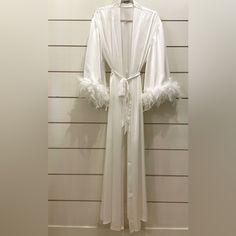 Long Silky Material Robe With Feather Cuff Trim. Perfect For All My Brides! Wear While Getting Your Hair And Makeup Done On Your Special Day! Today Is Your Day To Be Extra Material: Shell-97% Polyester 3% Spandex Hand Wash Cold No Bleach Hang To Dry Feather Cuff, Today Is Your Day, Soft Robes, Wedding Kimono, Embroidered Kimono, Hooded Robe, White Bride, Satin Kimono, Feather Trim