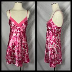 This is a pink floral print chemise nightgown with adjustable straps by Liz Claiborne. In good vintage condition.  Size Small  Measurements  Bust 34" Length from armpit to hem 26" Loc c/s/s/c Chemise Nightgown, Satin Nightie, Women's Nightgowns, Pink Floral Print, Pretty Lingerie, Vintage Lingerie, Liz Claiborne, Night Gown, Pink Floral