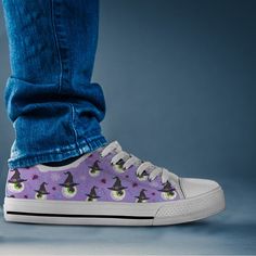 Super cute halloween shoes with a super cute design !  This cool shoes are sure to attrack some attention! Product Name: Halloween Eyeball Shoes | Halloween Sneakers | Casual Shoes | Halloween  Gifts | Low Top Converse Style Shoes for Womens Mens Adults                Check out more of our footwear here:https://www.etsy.com/shop/unicornshoesshop/Product Features;▶ Full canvas double sided print with rounded toe construction ▶ Lace-up closure for a snug fit.▶ Soft textile lining with lightweight Pizza Shoes, Octopus Shoes, Unicorn Sneakers, Panda Shoes, Shark Shoes, Sneakers Cute, Fox Shoes, Skull Shoes, Halloween Shoes