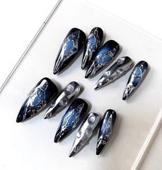 Cyberpunk Nails, Nails Inspiration Blue, Cyberpunk Aesthetics, Color For Nails, Long Stiletto Nails, Solid Color Nails, Black Acrylic Nails, Blue Acrylic Nails, Edgy Nails