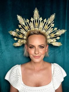 Gold Crystal Halo Crown, Rhinestone Gold Halo Crown, Halo Headpiece Headband, Sunburst Halo Headlights, Gold Wedding Crown, Crysal Headband Crown Halo, Gothic Costume, Gold Applique, Gold Sunburst