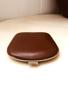 This Vanity Storage item by FrenchVintageByManue has 37 favorites from Etsy shoppers. Ships from France. Listed on Sep 15, 2023 Vintage Gold Compact Coin Purse, Compact Vintage Gold Coin Purse, Vintage Formal Compact Coin Purse, Compact Mirror Vintage, Vintage Compact, Leather And Brass, Compact Powder, V Cute, Powder Box