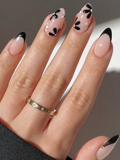 Multicolor  Collar   Plain Color Nails Embellished   Nail,Hand & Foot Care Unghie Sfumate, Nagel Tips, Valentine Nails, Makijaż Smokey Eye, Color Nails, Nail Forms, White Nail, Stick On Nails, Floral Nails