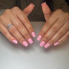 Basic Tapered Square Nails, Spring Nails On Black Women, Soft Pink Nails Acrylic, Baby Pink Square Nails, Light Pink Square Nails, Short Acrylic Square Nails, Milk Pink Nails, Ongles Rose Pastel, Translucent Pink Nails